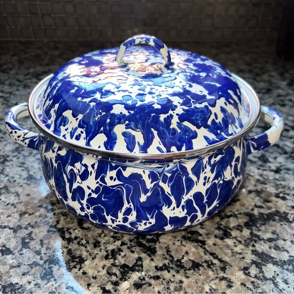 Golden Rabbit Cobalt Swirl Mini Dutch Oven. Excellent condition - Picture 4 of 6